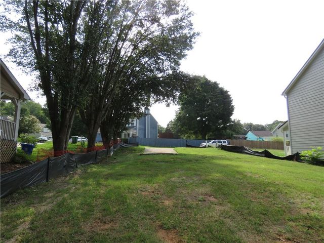 429 Orchard Drive, Stone Mountain, GA 30083