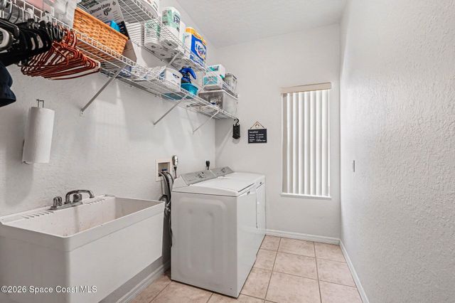 184 Sykes Loop Drive, Merritt Island, FL 32953