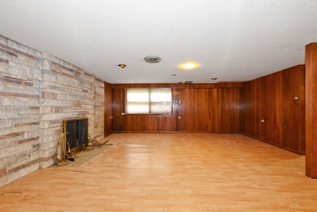 6238 W 63rd Street, Chicago, IL 60638
