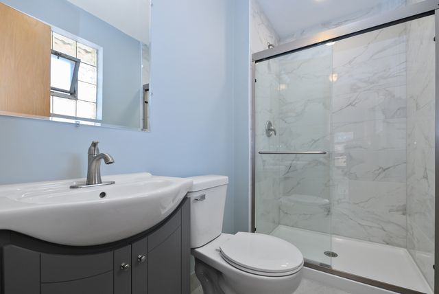 6238 W 63rd Street, Chicago, IL 60638