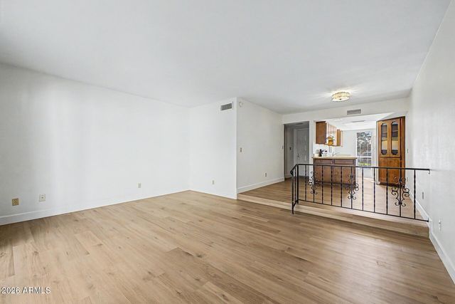 5207 S HAZELTON Lane, Tempe, AZ 85283