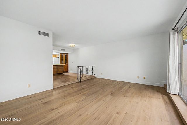 5207 S HAZELTON Lane, Tempe, AZ 85283