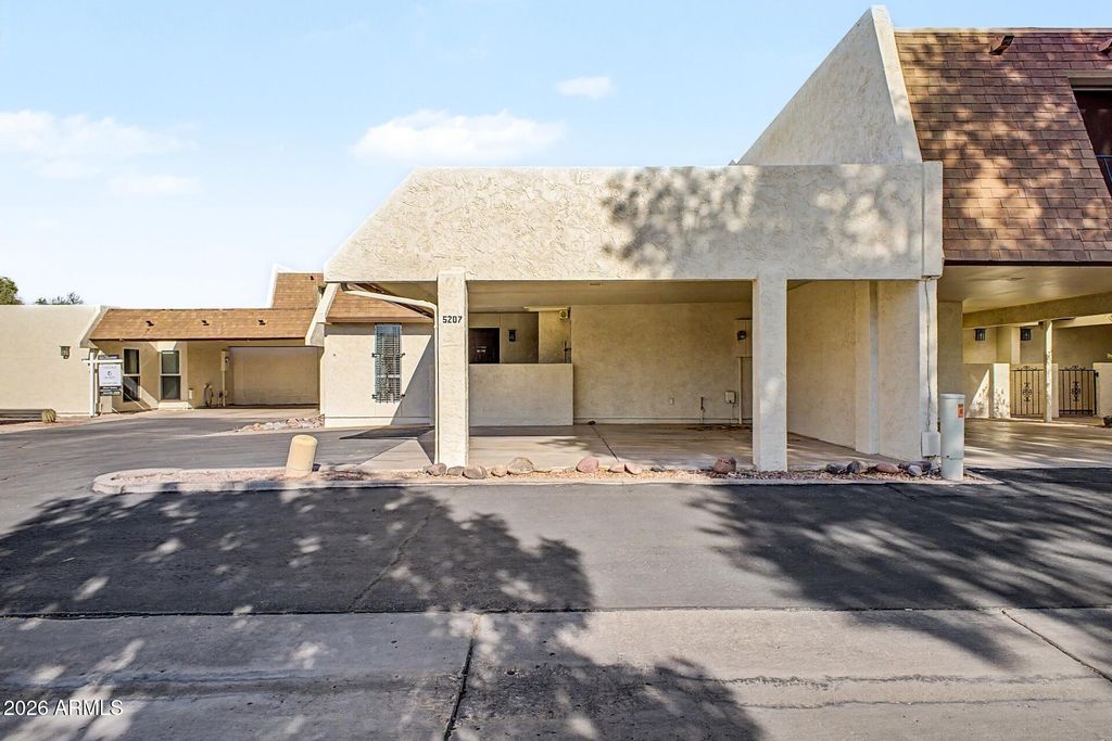 5207 S HAZELTON Lane, Tempe, AZ 85283