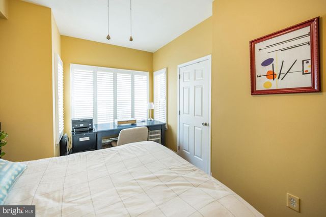 2217 LEAGUE ST, Philadelphia, PA 19146