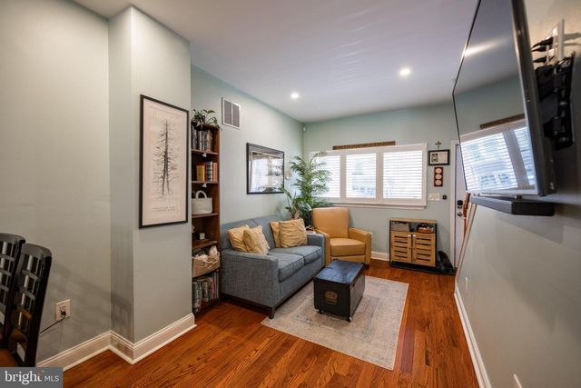 2217 LEAGUE ST, Philadelphia, PA 19146