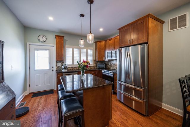 2217 LEAGUE ST, Philadelphia, PA 19146