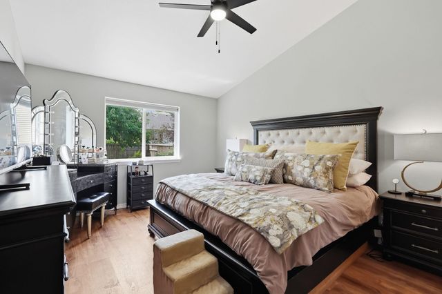 19512 E Knox Ave, Liberty Lake, WA 99016