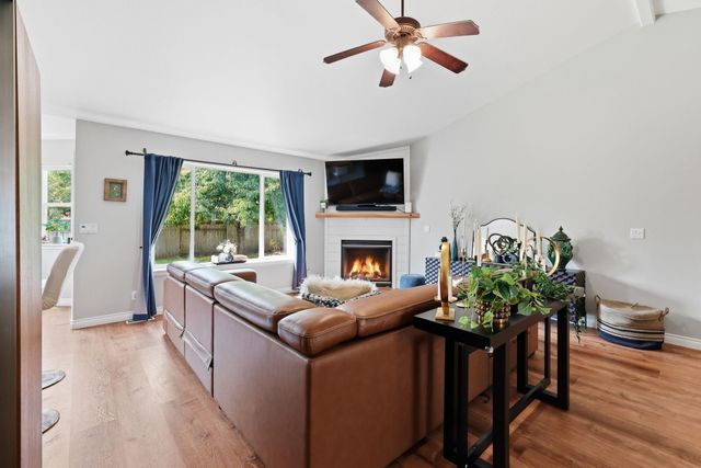19512 E Knox Ave, Liberty Lake, WA 99016
