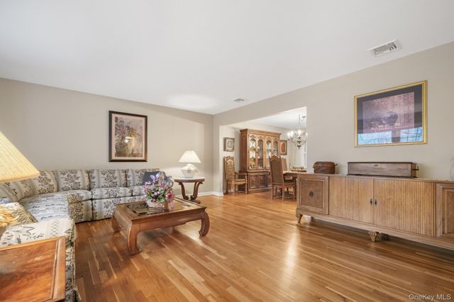 15 Marget Ann Lane, Montebello, NY 10901