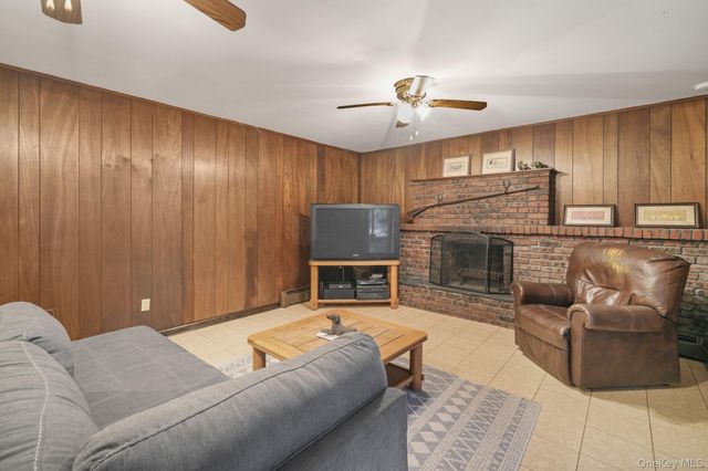 15 Marget Ann Lane, Montebello, NY 10901