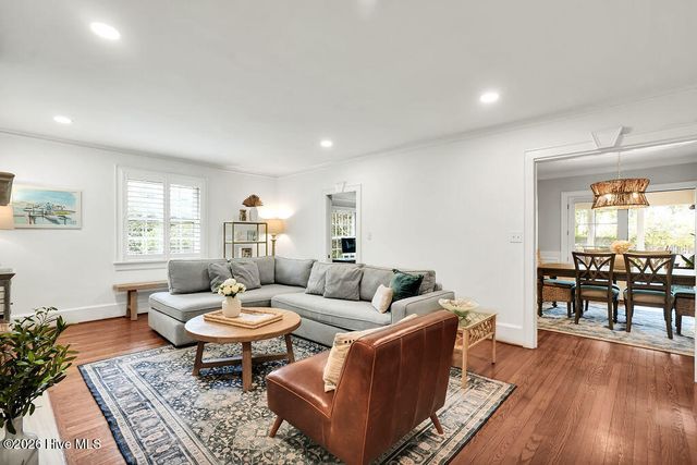 1413 Hawthorne Road, Wilmington, NC 28403