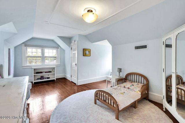 1413 Hawthorne Road, Wilmington, NC 28403