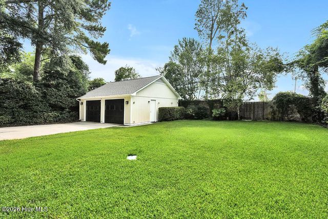 1413 Hawthorne Road, Wilmington, NC 28403