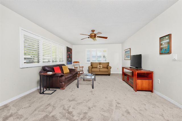 3972 OVERLOOK BEND 28, Sarasota, FL 34232