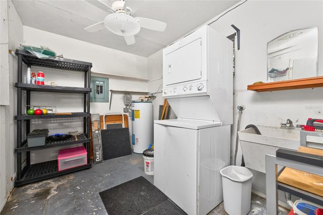 3972 OVERLOOK BEND 28, Sarasota, FL 34232