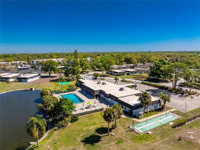 3972 OVERLOOK BEND 28, Sarasota, FL 34232