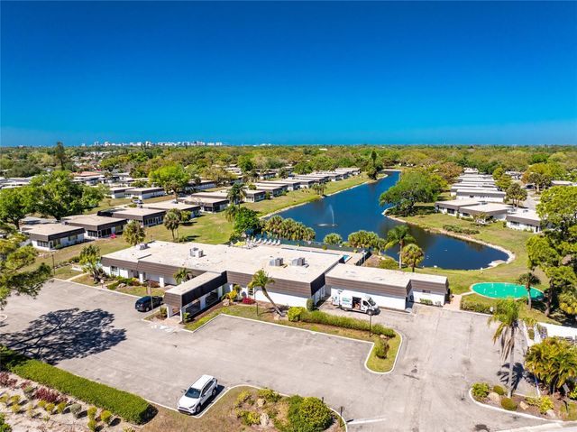 3972 OVERLOOK BEND 28, Sarasota, FL 34232