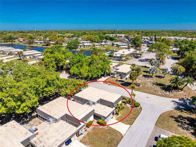 3972 OVERLOOK BEND 28, Sarasota, FL 34232