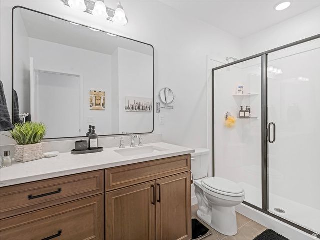 1223 E HOLLYHOCK WAY, Layton, UT 84040
