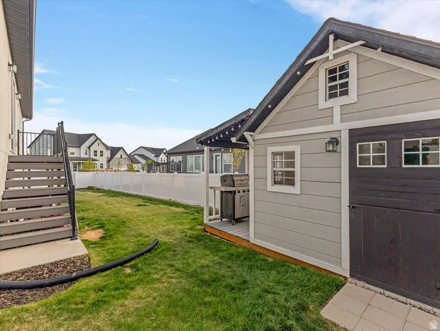 1223 E HOLLYHOCK WAY, Layton, UT 84040