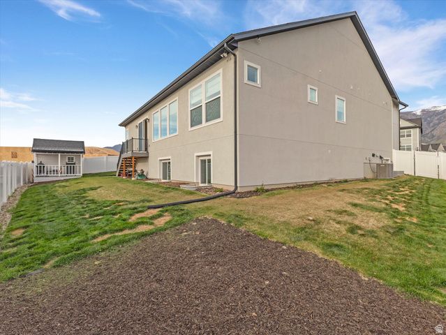 1223 E HOLLYHOCK WAY, Layton, UT 84040