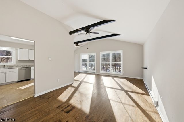 6 Tomahawk Trl, Jefferson Twp., NJ 07849