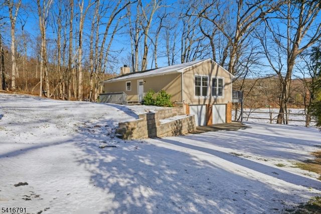 6 Tomahawk Trl, Jefferson Twp., NJ 07849