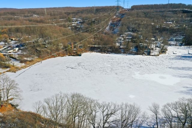 6 Tomahawk Trl, Jefferson Twp., NJ 07849