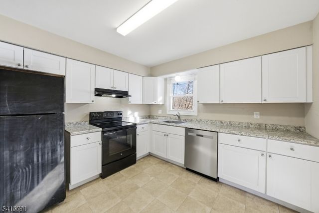 6 Tomahawk Trl, Jefferson Twp., NJ 07849