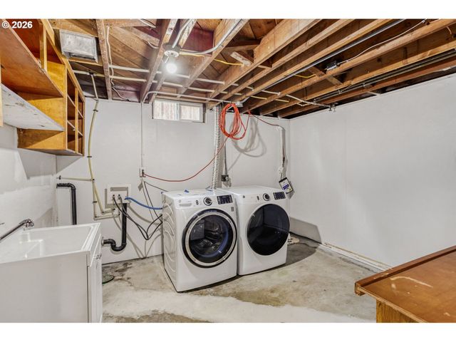 6433 N YALE St, Portland, OR 97203