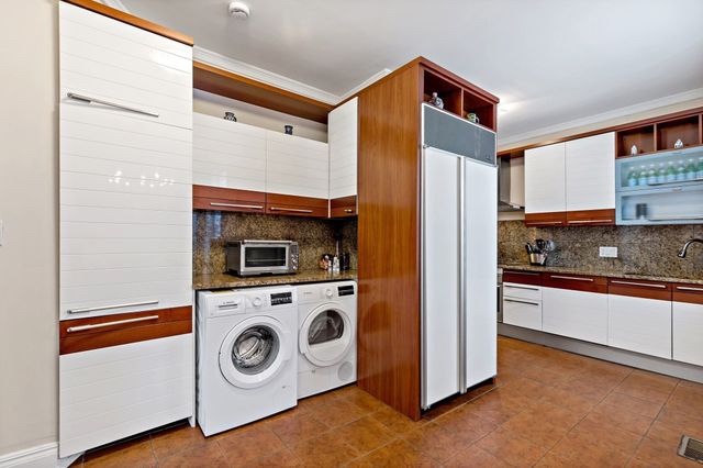 1244 Beacon St 1, Brookline, MA 02446