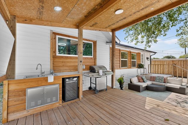 429 S Walker Street, Mesquite, TX 75149