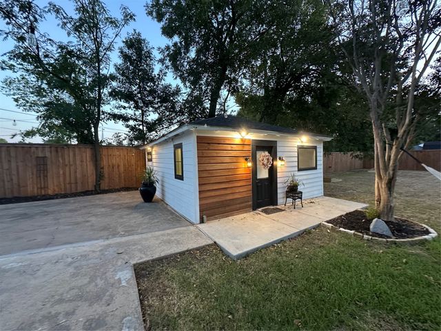 429 S Walker Street, Mesquite, TX 75149