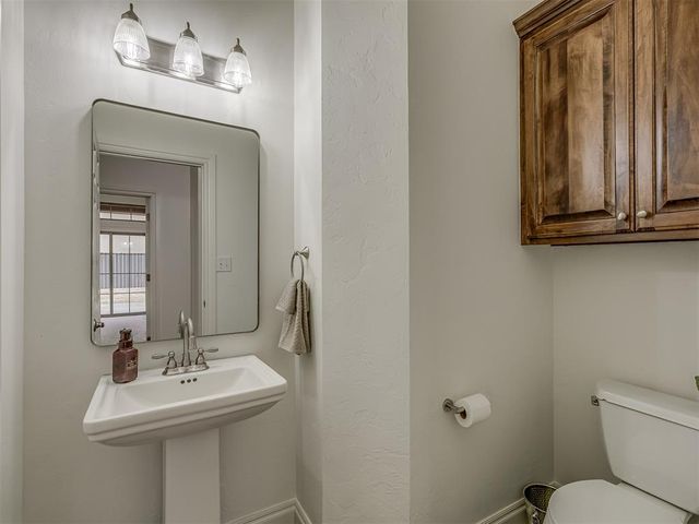 304 Remuda East Street, Yukon, OK 73099