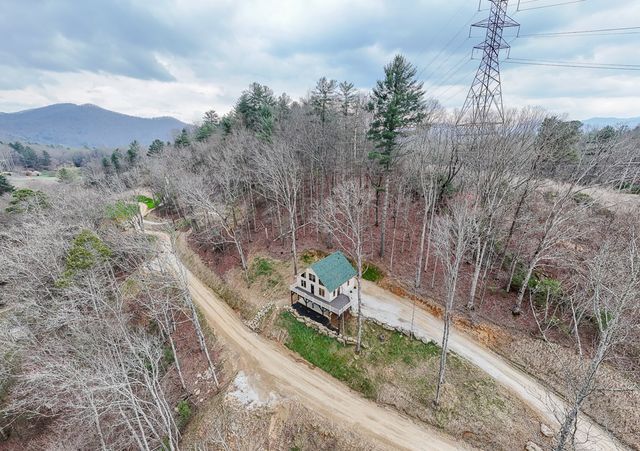 153 Betty Sue Deyton Road, Robbinsville, NC 28771