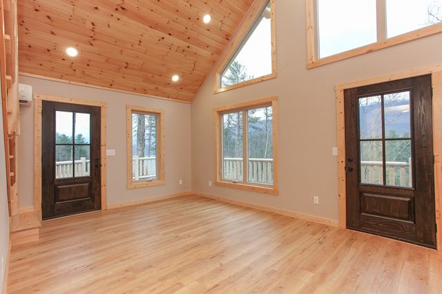 153 Betty Sue Deyton Road, Robbinsville, NC 28771
