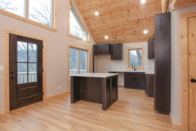 153 Betty Sue Deyton Road, Robbinsville, NC 28771