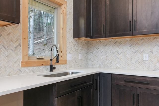 153 Betty Sue Deyton Road, Robbinsville, NC 28771