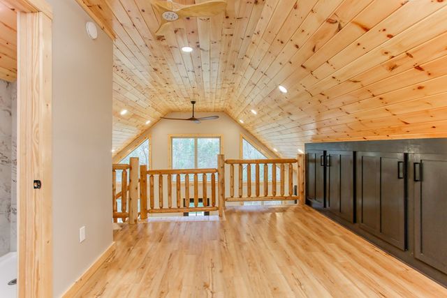 153 Betty Sue Deyton Road, Robbinsville, NC 28771