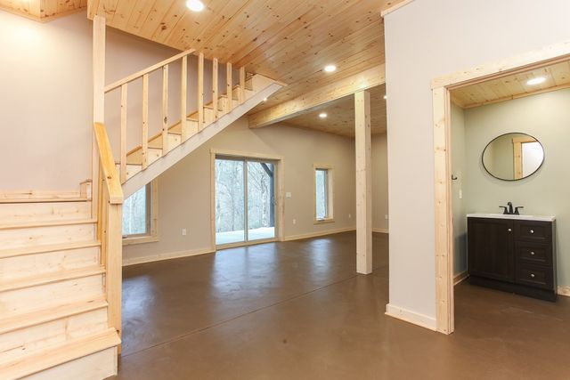 153 Betty Sue Deyton Road, Robbinsville, NC 28771