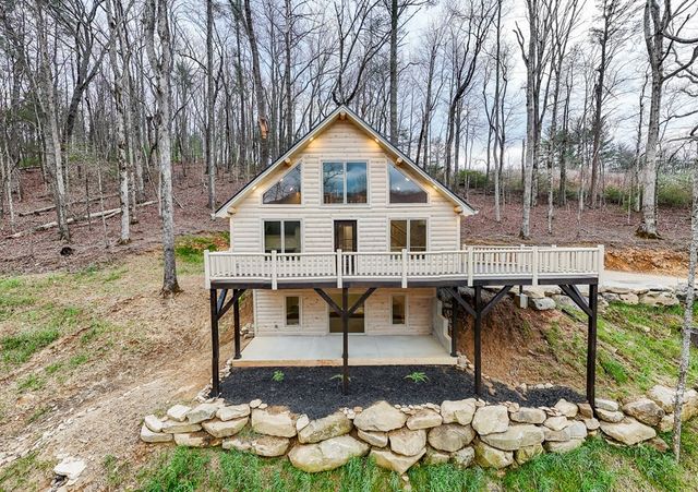 153 Betty Sue Deyton Road, Robbinsville, NC 28771