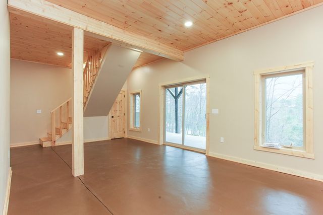 153 Betty Sue Deyton Road, Robbinsville, NC 28771