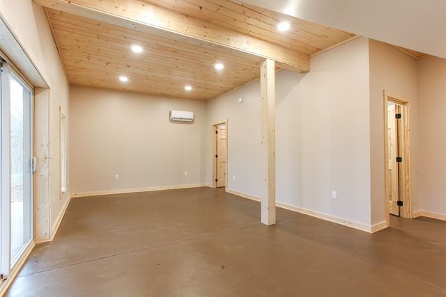 153 Betty Sue Deyton Road, Robbinsville, NC 28771