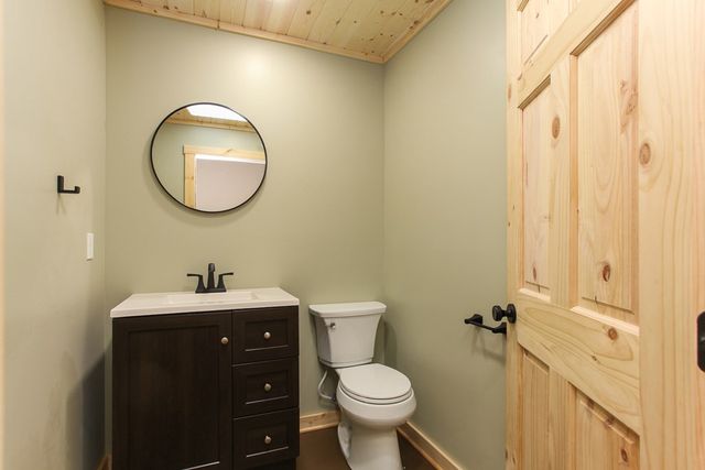153 Betty Sue Deyton Road, Robbinsville, NC 28771