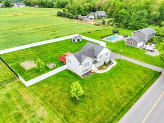 29 River Lodge Rd, South Hadley, MA 01075