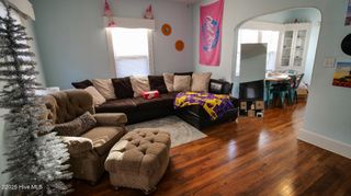 300 Lewis Street, Greenville, NC 27858