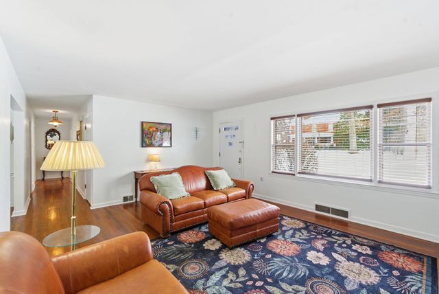 292 Rosemont Garden, Lexington, KY 40503