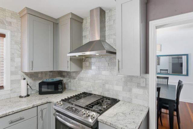 292 Rosemont Garden, Lexington, KY 40503