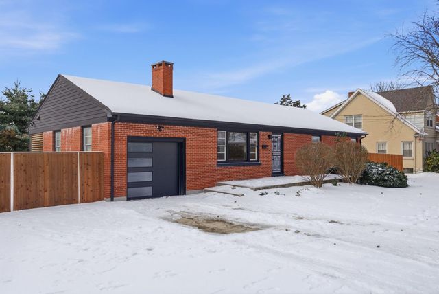 292 Rosemont Garden, Lexington, KY 40503