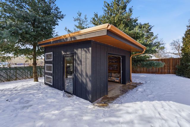 292 Rosemont Garden, Lexington, KY 40503